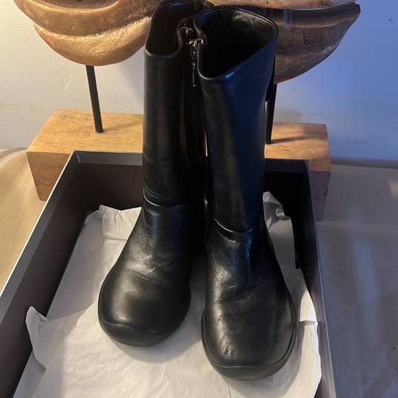 Prada kids boots - Picture 5 of 10